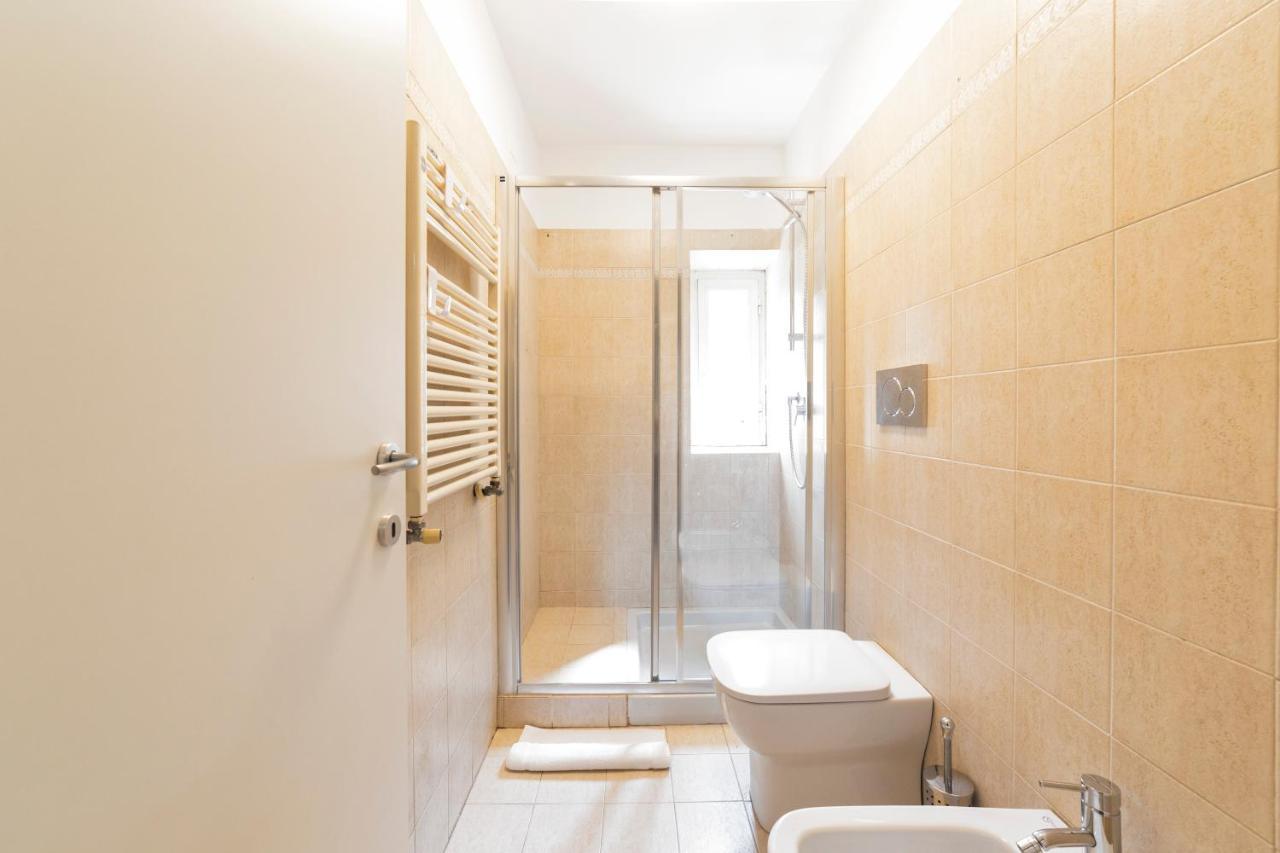Roomy Apartment Close To Subway M5! Milán Exteriér fotografie