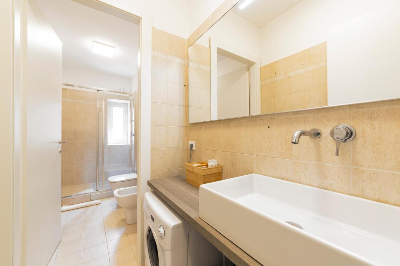 Roomy Apartment Close To Subway M5! Milán Exteriér fotografie
